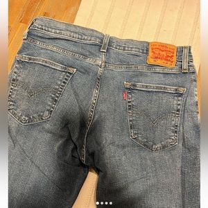 MEN’s LEVIS JEANS